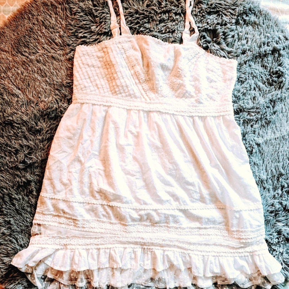LOVELY White Sundress